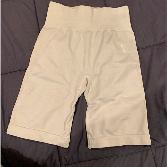 Gymshark flex cycling shorts - green - Picture 3 of 5